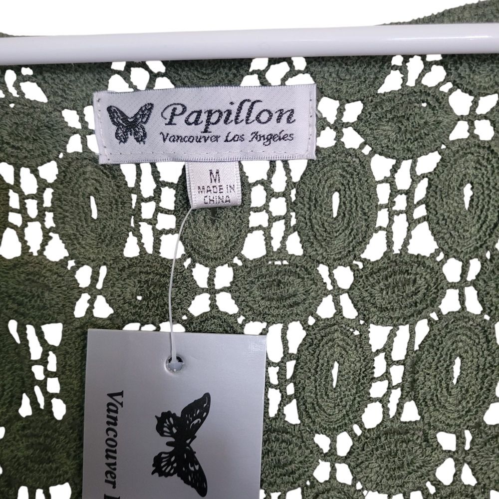 Papillon Batwing Sleeve Flowy Top With Lace Detail. - NWT - Picture 3 of 5
